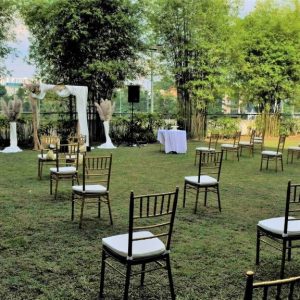 garden-wedding-chairs