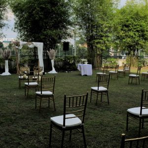 garden wedding chairs
